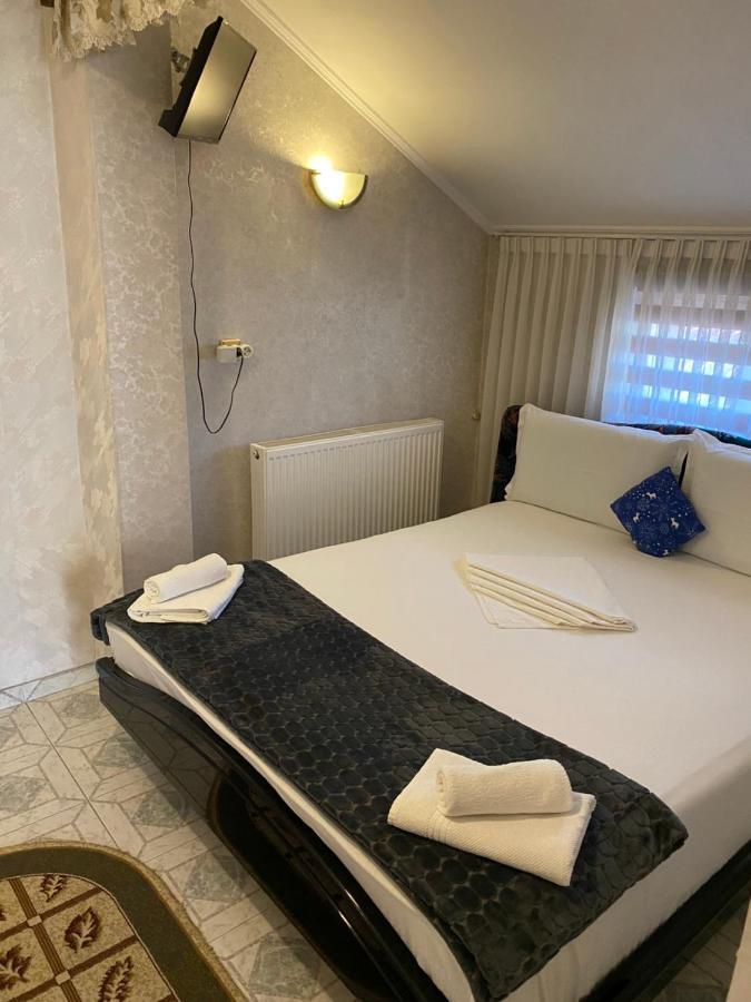 Apartament Mansarda Leilighet Curtea de Argeş Eksteriør bilde